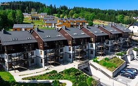 Wonder Home - Apartamenty z balkonami i ogródkami, blisko stoku narciarskiego Karpatka i szlaków turystycznych